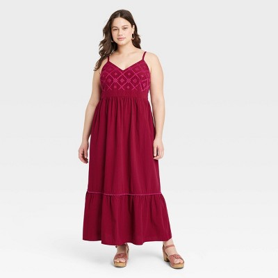 Women's Plus Size Sleeveless Embroidered Bodice Dress - Ava & Viv™