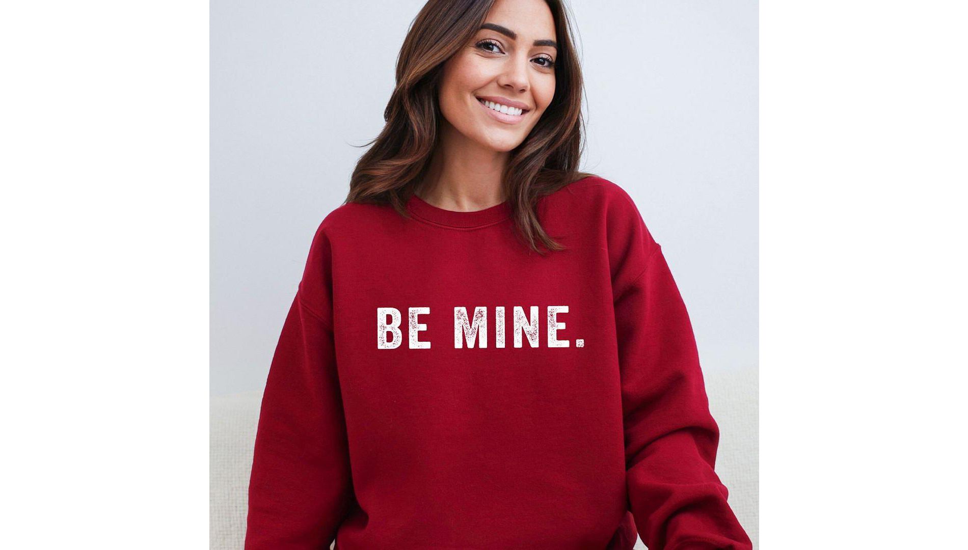 Simply Sage Market Women's Graphic Sweatshirt Be Mine Block - L - Cardinal