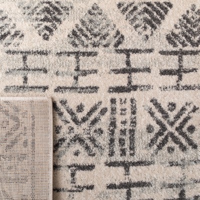 Moroccan Flair 9' x 12' Gray Geometric Synthetic Area Rug