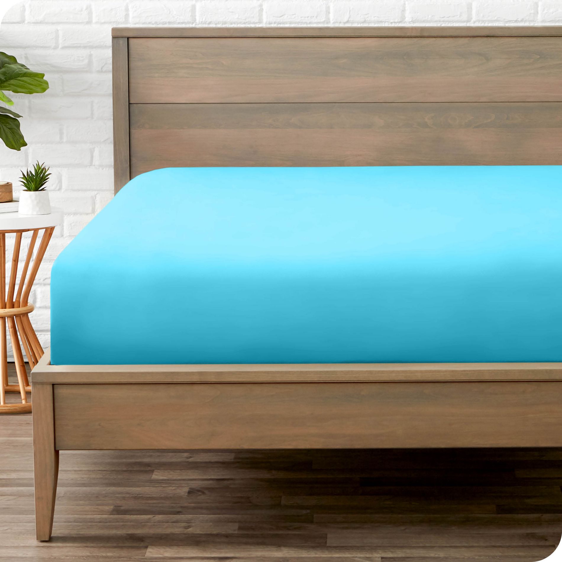 Ultra-Soft Double Brushed Fitted Sheet by Bare Home
