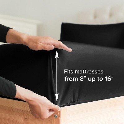 King Size Black Microfiber 4 Piece Bed Sheet Set