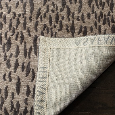 Marbella Light Gray and Dark Gray 8' x 10' Handwoven Wool Area Rug