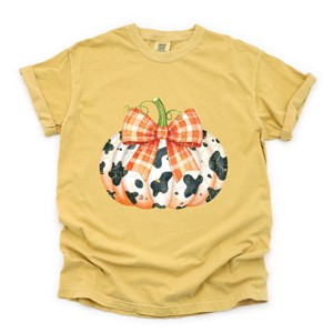 Simply Sage Market Cow Pumpkin Coquette Distressed Garment Dyed Tee - 1 of 4