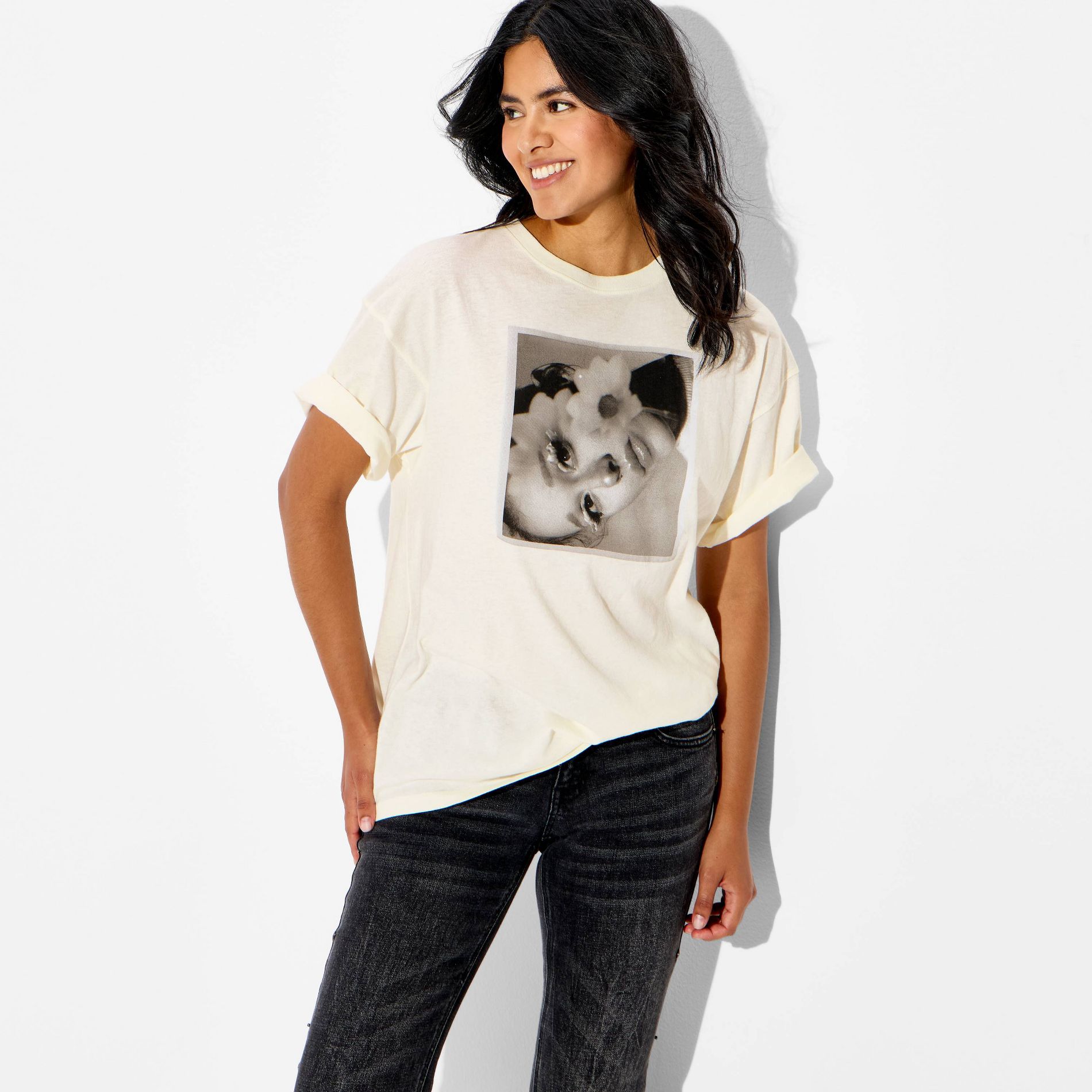 Women's Ariana Grande Oversized Short Sleeve Graphic T-Shirt - White