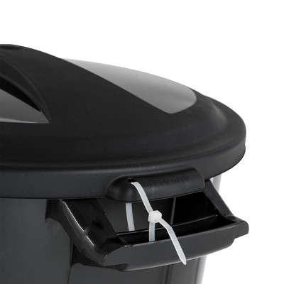 Black 32 Gallon Lockable Plastic Outdoor Trash Cans, Set of 2