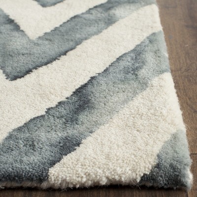 Ivory Grey Chevron Hand-Tufted Wool Runner Rug 2'3" x 6'