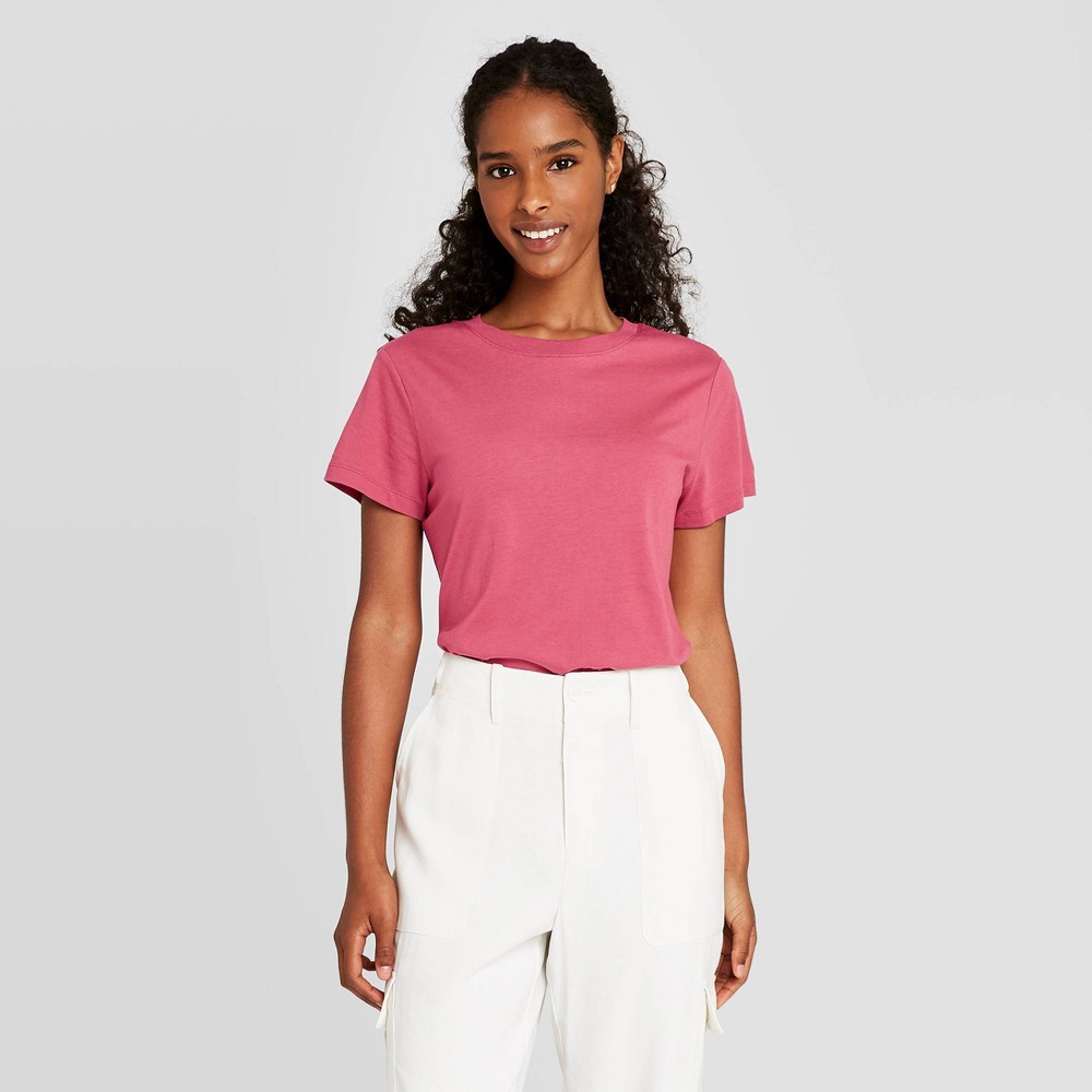 Size L Women's Short Sleeve Casual T-Shirt - A New Day Pink L