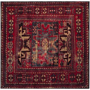 Vintage Hamadan VTH213 Power Loomed Indoor Rugs - Safavieh - 1 of 3