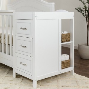 DaVinci Charlie 4-in-1 Convertible Crib & Changer - 1 of 4