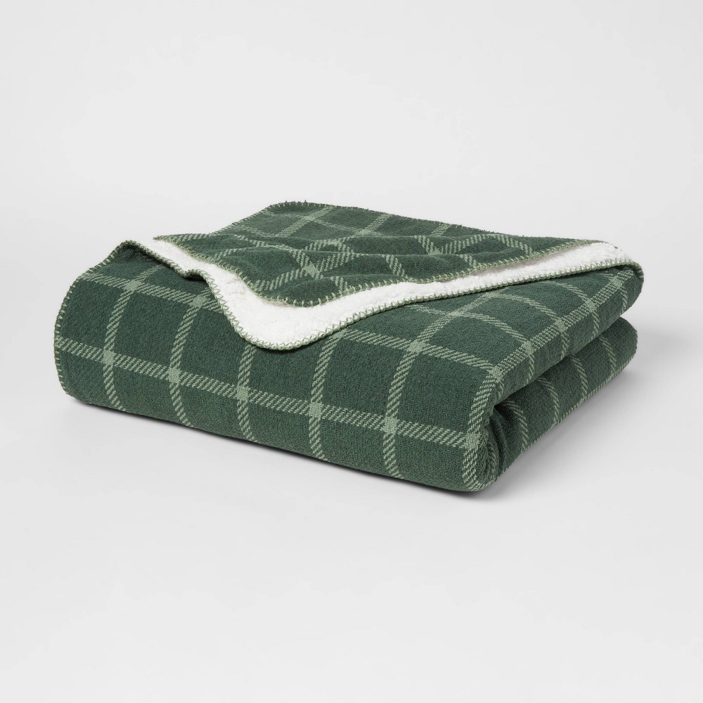 Full/Queen Holiday Plaid Bed Blanket Green - Threshold™