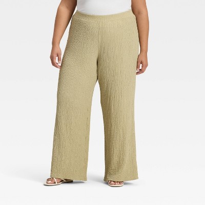 Women's Mid-Rise Regular Fit Textured Pull-On Pants - A New Day™