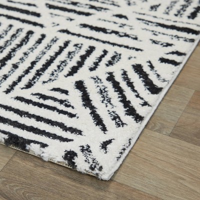 Cream/Charcoal Geometric Synthetic 8' x 10' Area Rug