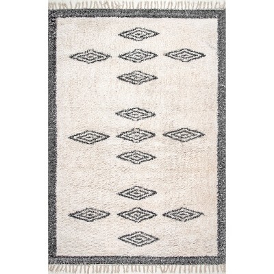 Nuloom Hand Loomed Rosa Tassel Indoor Area Rug, 5' x 8', Ivory