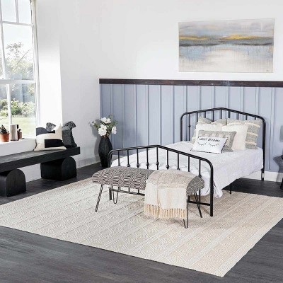 Handmade White Wool and Polyester Rectangular Area Rug 5' x 7'