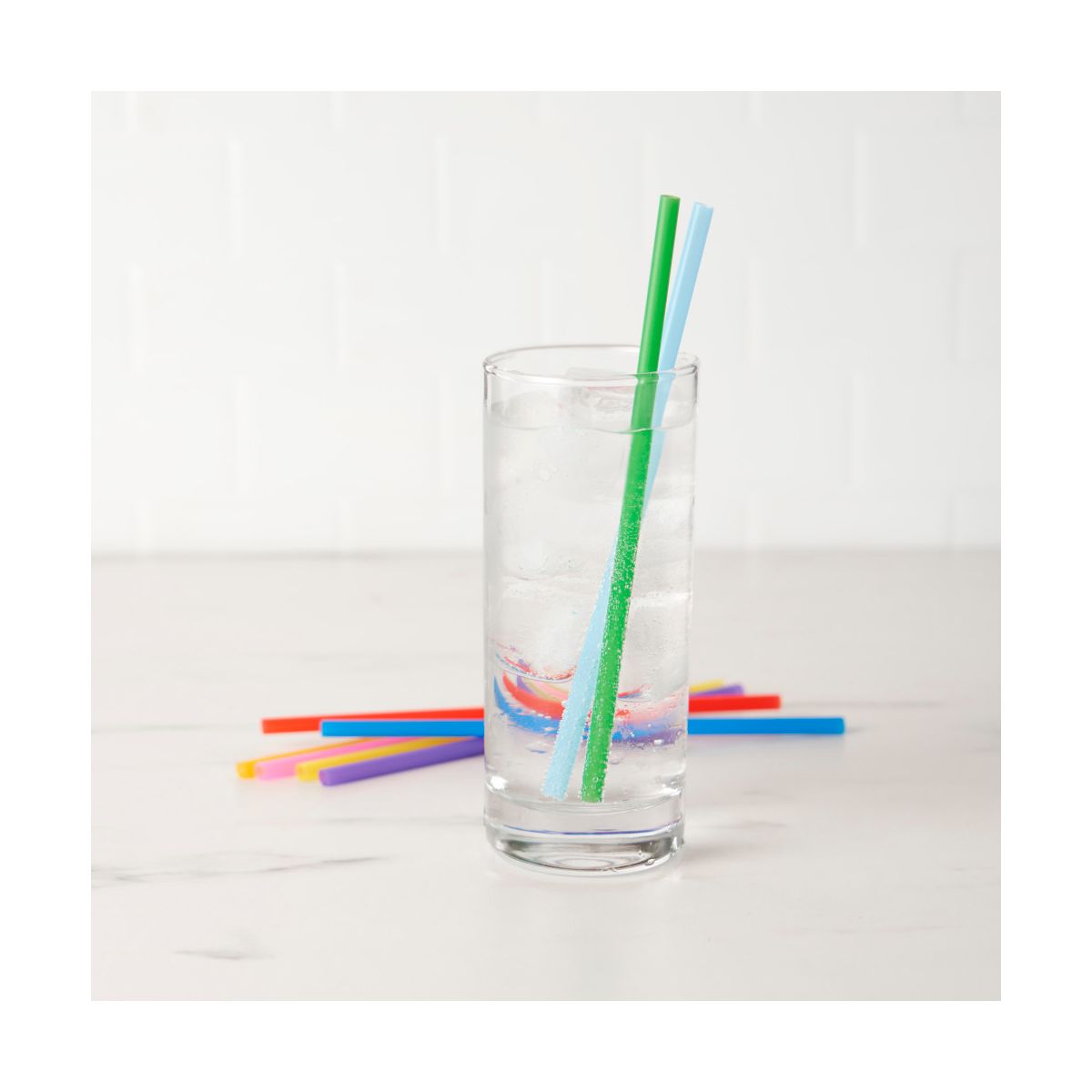 True Colorful 7? Disposable Plastic Straws for Cocktails, Mocktails, Soda, Iced Coffee, Juice, Beverages, Pool Party, Kids Party Supplies, Set of 100 - thumbnail 4