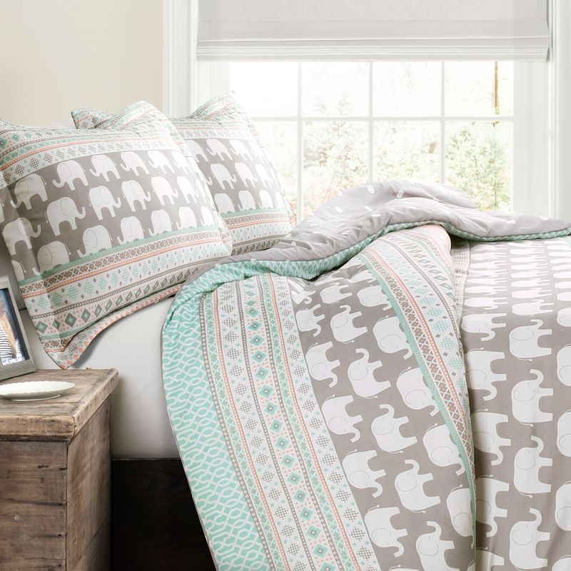 Elephant Striped Comforter Set with Elephant Throw Pillow Turquoise/Pink - Lush Décor, 5 of 9