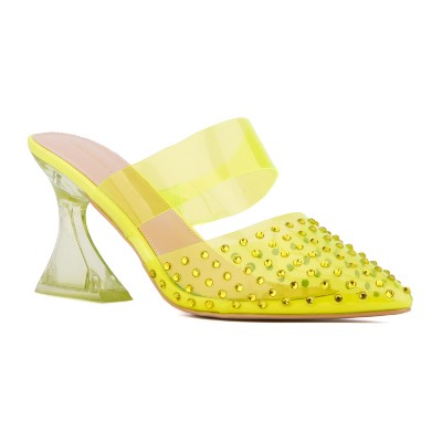 Fashion To Figure Women's Jazz Heel Pump - Wide Width