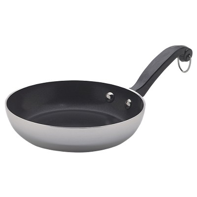 deep skillet pan