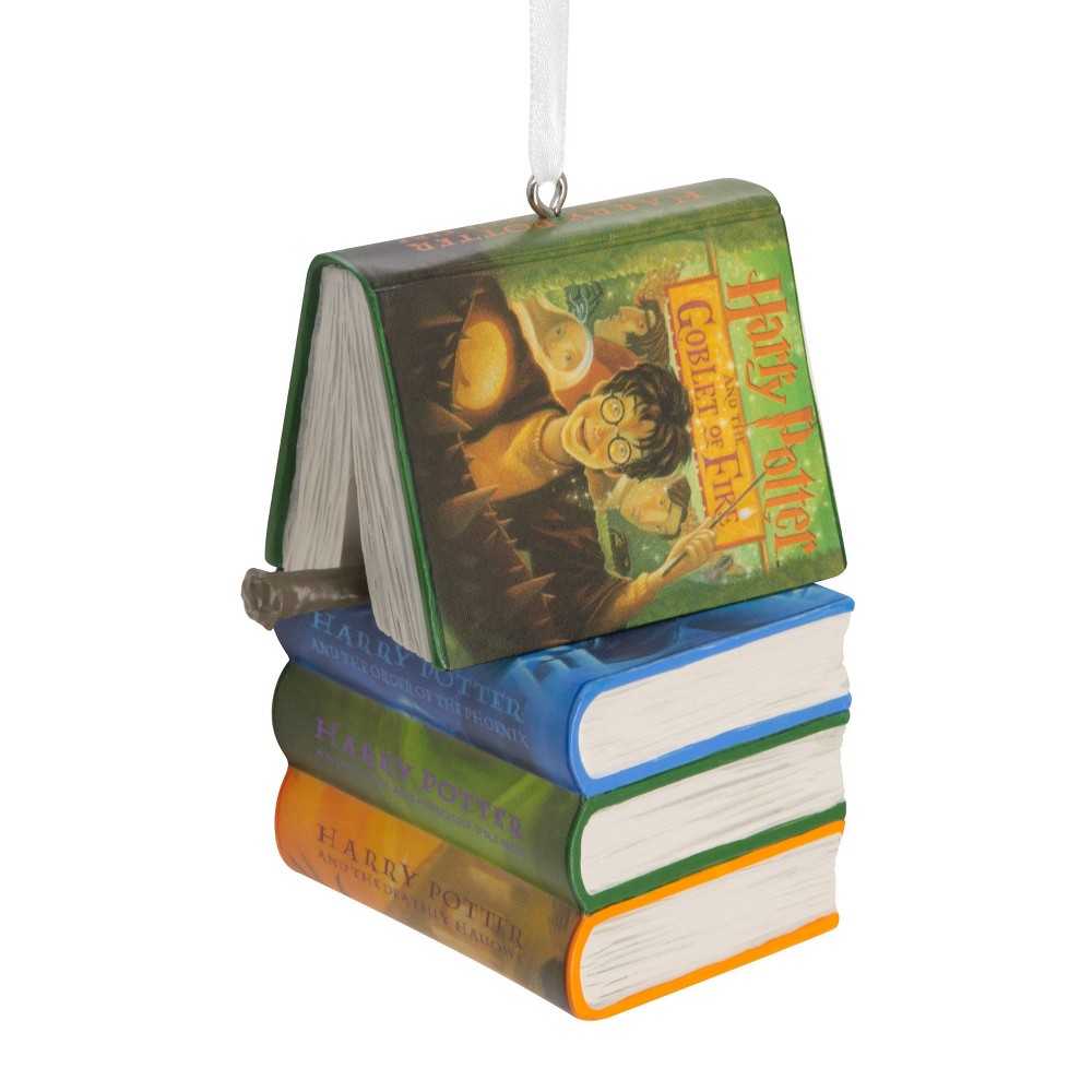 Hallmark Harry Potter Stacked Books with Wand Christmas Tree Ornament: Collectible, Indoor Decoration