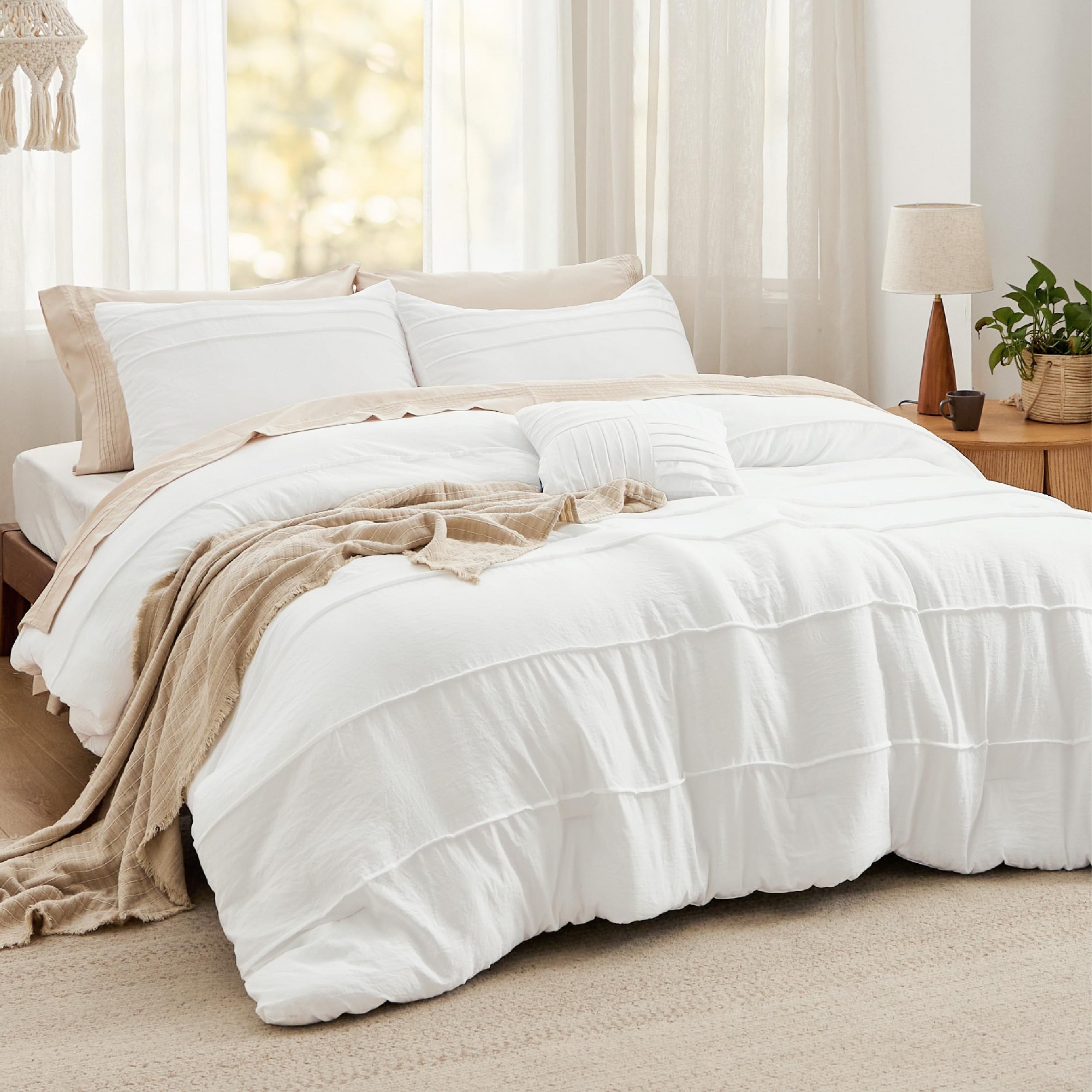Bedsure Queen Comforter Set - 4 Pieces Pinch Pleat Bed Set, Sky Blue Boho Bedding for All Season, 1 Soft Comforter, 2 Pillowcases, 1 Decorative Pillow