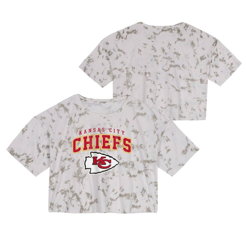 NFL Kansas City Chiefs Girls&#39; Short Sleeve Tie-Dye Fashion Crop T-Shirt, 1 of 4
