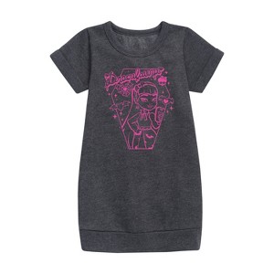 - Mattel - Pink Draculaura Graphic Short Sleeve Fleece Dress - 1 of 3