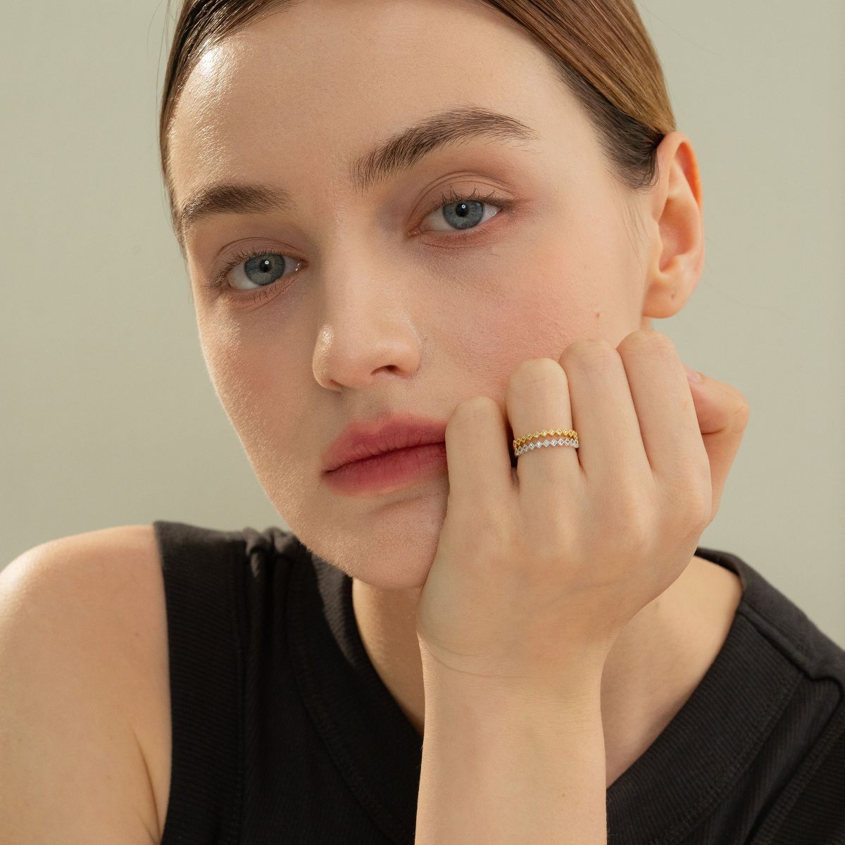 Bearfruit Jewelry Thin Crystal Band Ring - thumbnail 7