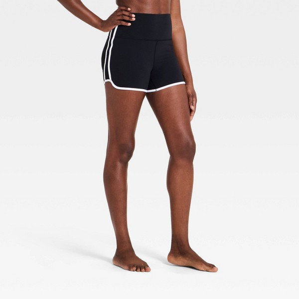 Shorts de Ciclismo de Tiro Ultra Alto con Dobladillo de Contraste Retro para Mujer 3" - All In Motion™ 4