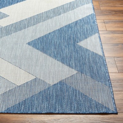 Chade 5'3" x 7' Navy and Ivory Geometric Polypropylene Area Rug