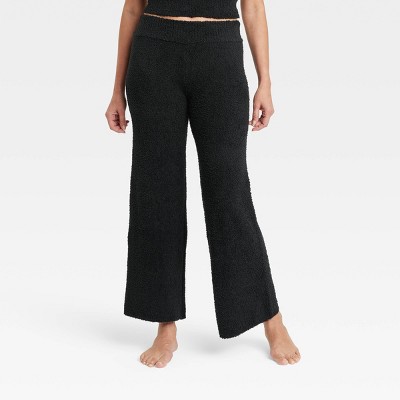 Women's Mid-rise Straight Leg Sweatpants - Universal Thread™ Black