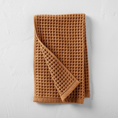 Waffle Bath Towel - in White