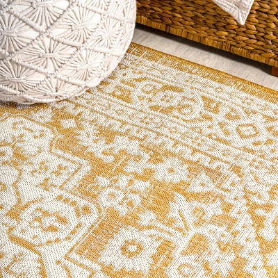 Vintage Medallion Yellow/Cream Synthetic 5' Square Area Rug