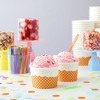 Blue Panda 100 Pack Ice Cream Cups with Spoons, Disposable Dessert Bowls for Sundae Bar, Frozen Yogurt, 8 oz - 2 of 4
