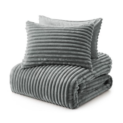 Dark Grey Ribbed Flannel King Comforter Set with Pillowcases