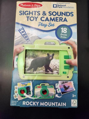 Melissa & Doug Rocky Mountain National Park Sights and Sounds Wooden Toy Camera Play Set