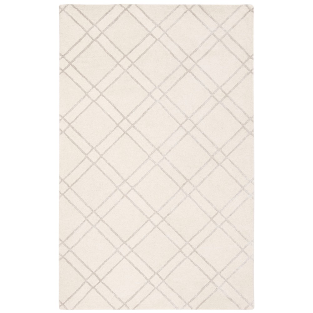 5'x8' Crosshatch Tufted Area Rug Ivory/Silver - Safavieh