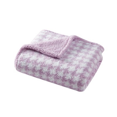 Betsey Johnson Houndstooth 50" X 60" Throw Blanket