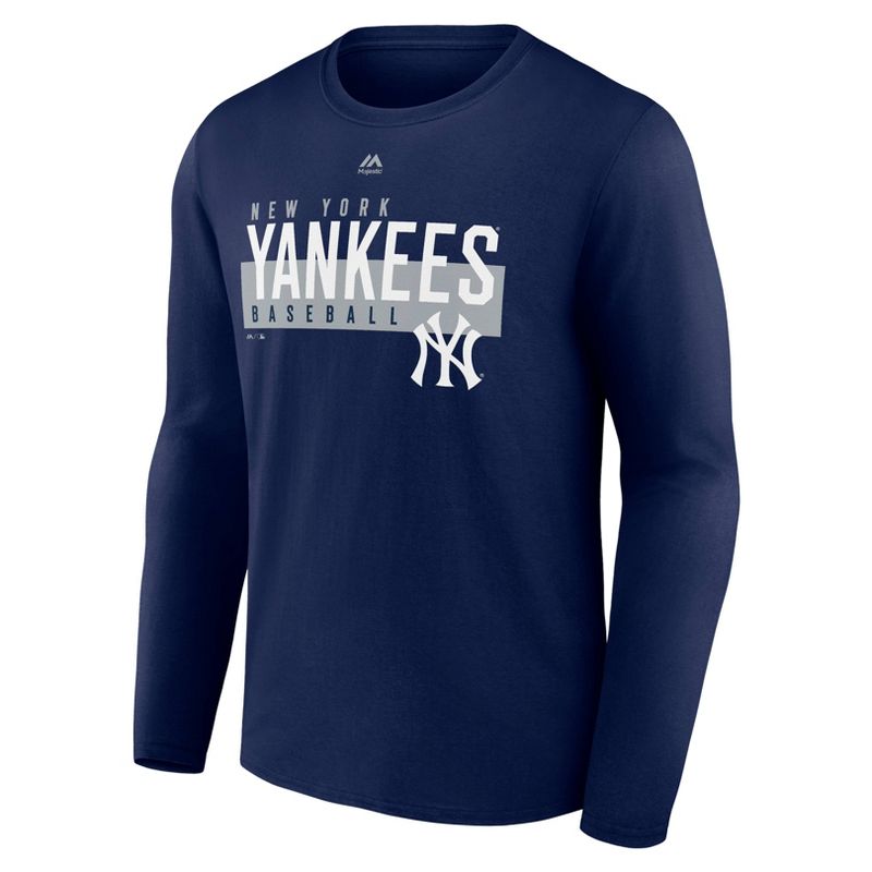 MLB New York Yankees Men&#39;s Long Sleeve Core T-Shirt, 2 of 4