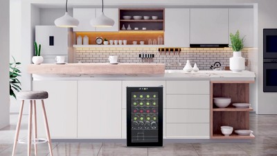 Black Thermoelectric 8-Bottle Wine Cooler with Mirrored Door