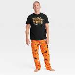 Men's Halloween Matching Family Pajama T-Shirt - Hyde & EEK! Boutique™ Black