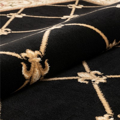 Black and Beige Floral Trellis Plush Area Rug 2'3" x 3'11"