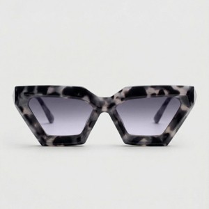 Alaia Black Geometric Oversized Sunglasses AA0089S Geometric Sunglasses | Black – Parlour X main image 4