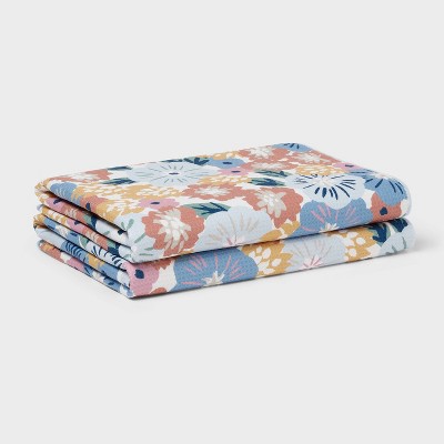 2pc Quick Dry All Over Floral Waffle Oversize Bath Towel - Room Essentials™