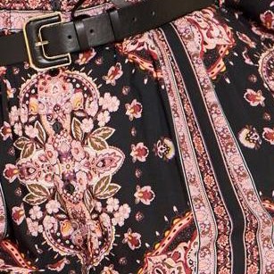 black pink placement