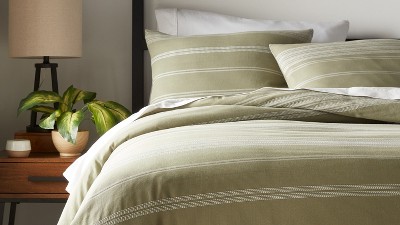 Glamorous Bedding