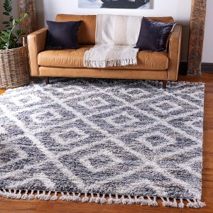 Unique Loom    Hygge Shag Diamond Area Rug - 1 of 4