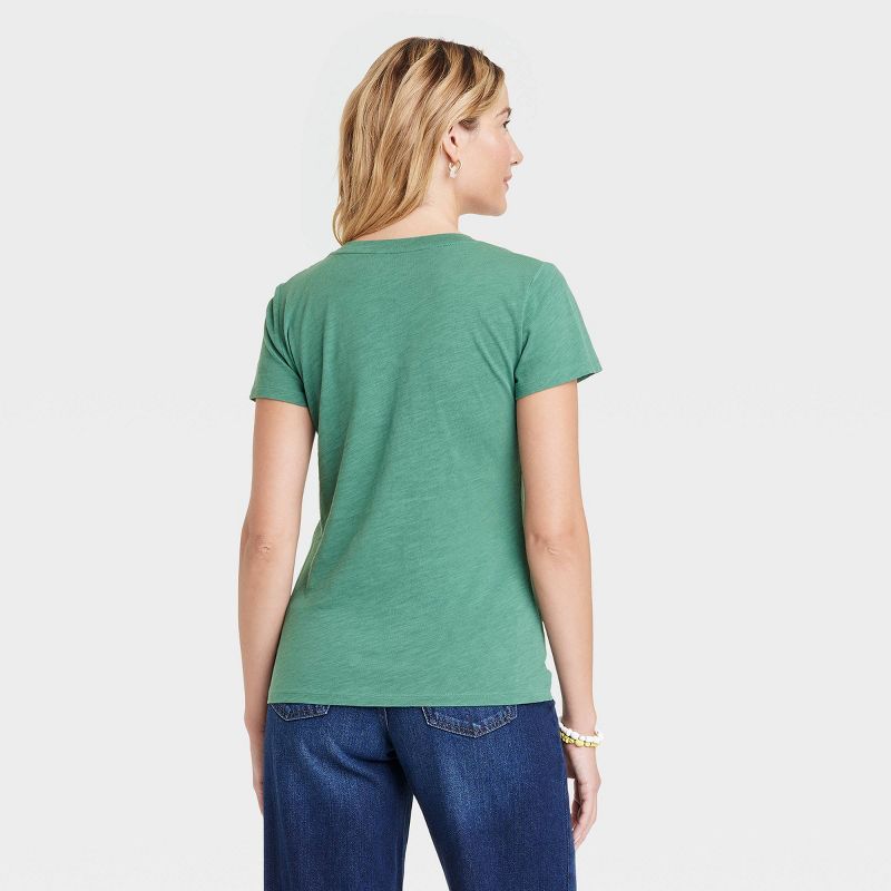  Women's Fitted V-Neck Short Sleeve T-Shirt - Universal Thread™, 3 of 14