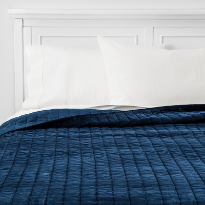 navy blue quilt