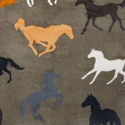 taup horse brown