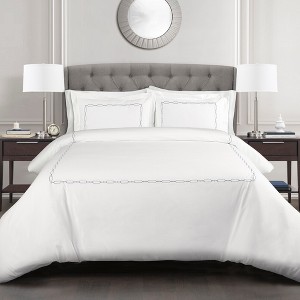 3pc Full/Queen Hotel Geo Duvet Cover Set Gray - Lush Decor